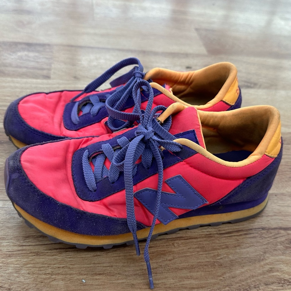 New Balance Vibrant Colorful Sneakers, Size 6
